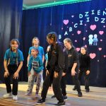 Występ dzieci z grupy AcroDance- taniec nowoczesny