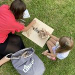 warsztaty klockowe- uczestnicy budują konstrukcje